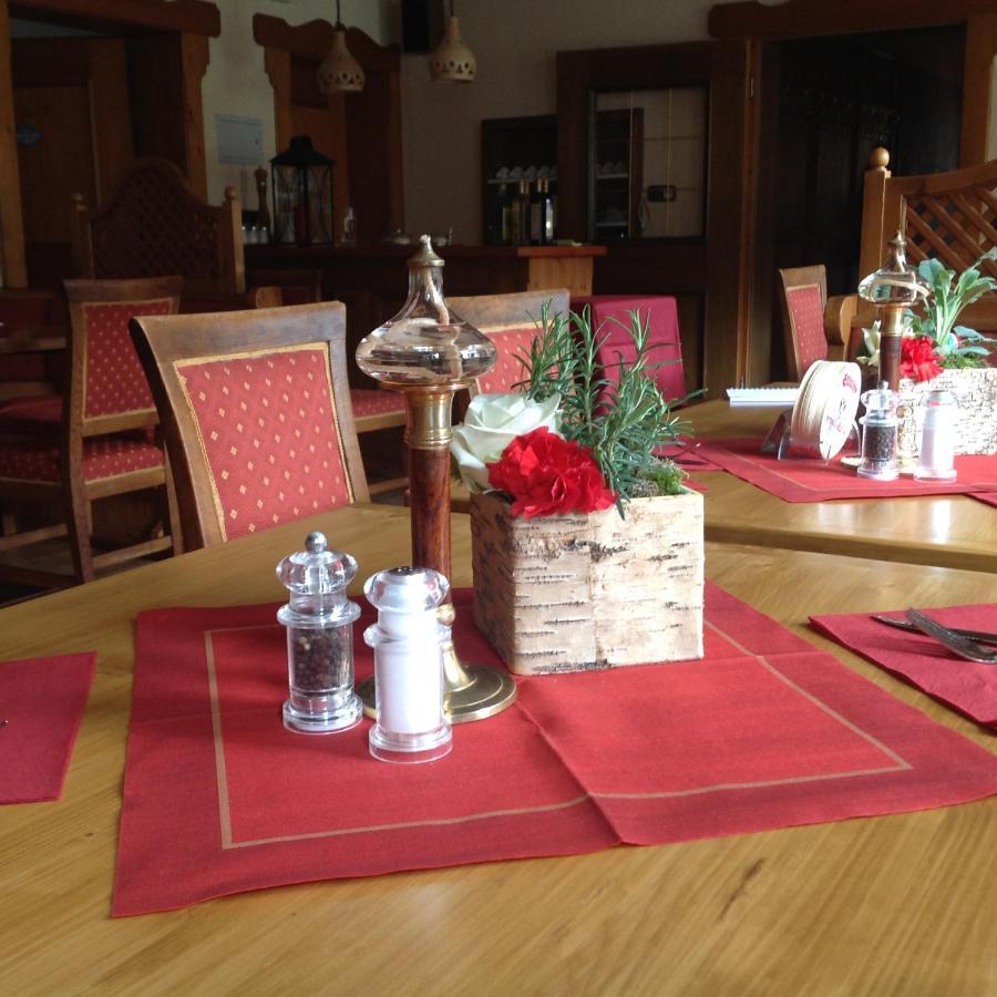 La Locanda Ristorante Pizzeria Garni Ohlstadt Eksteriør billede